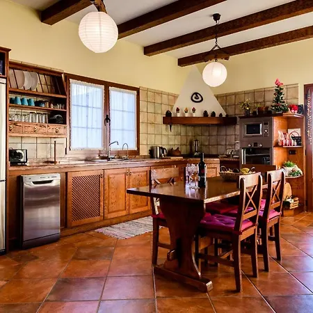 El Mojon With Private Pool In Teguise Villa *
